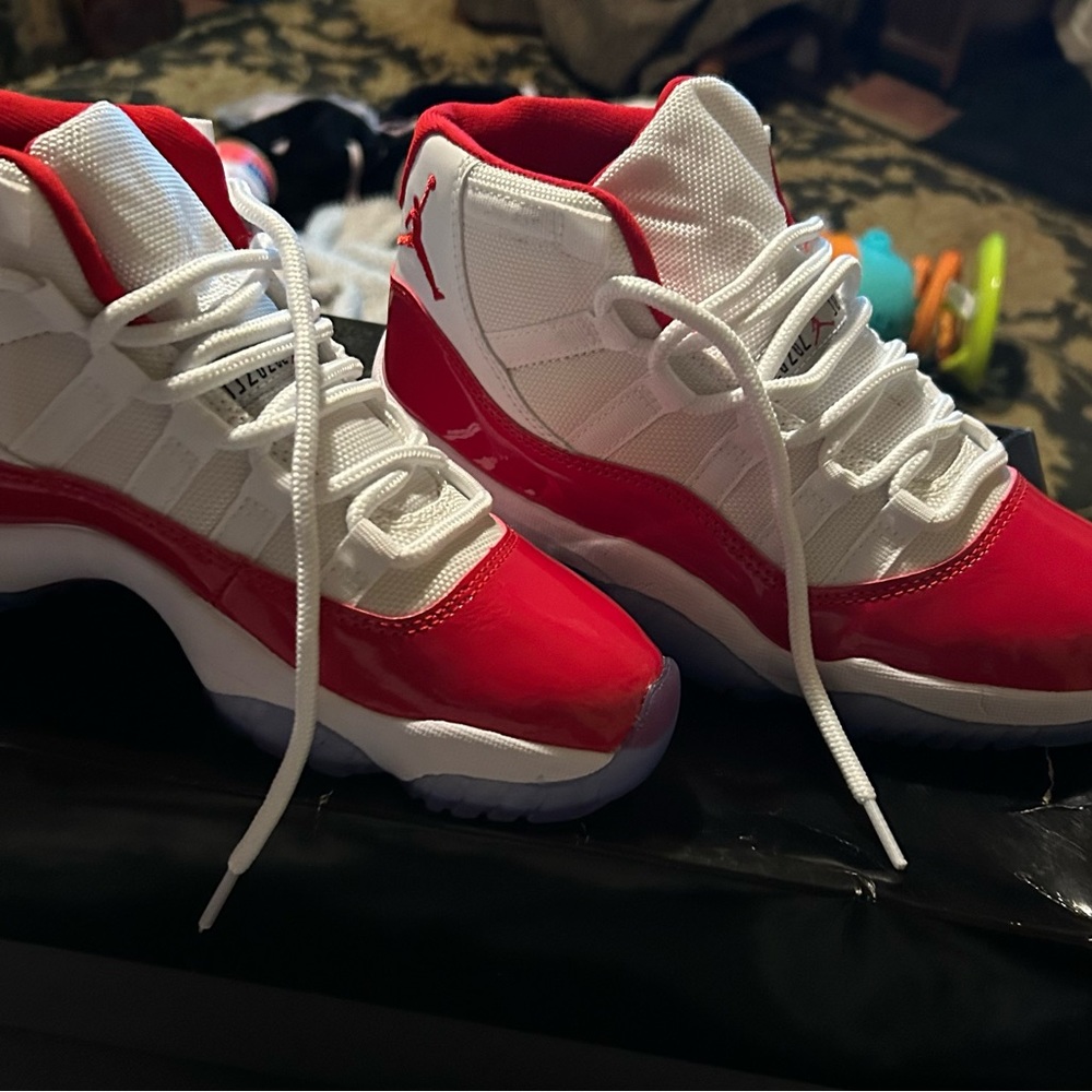 Cherry 11 women